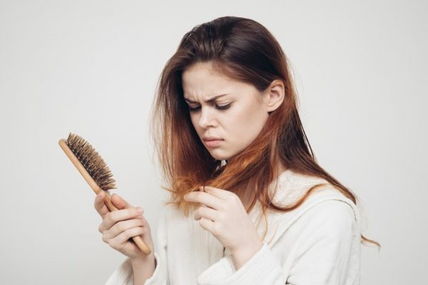 Cách chống rụng tóc đơn giản tại nhà